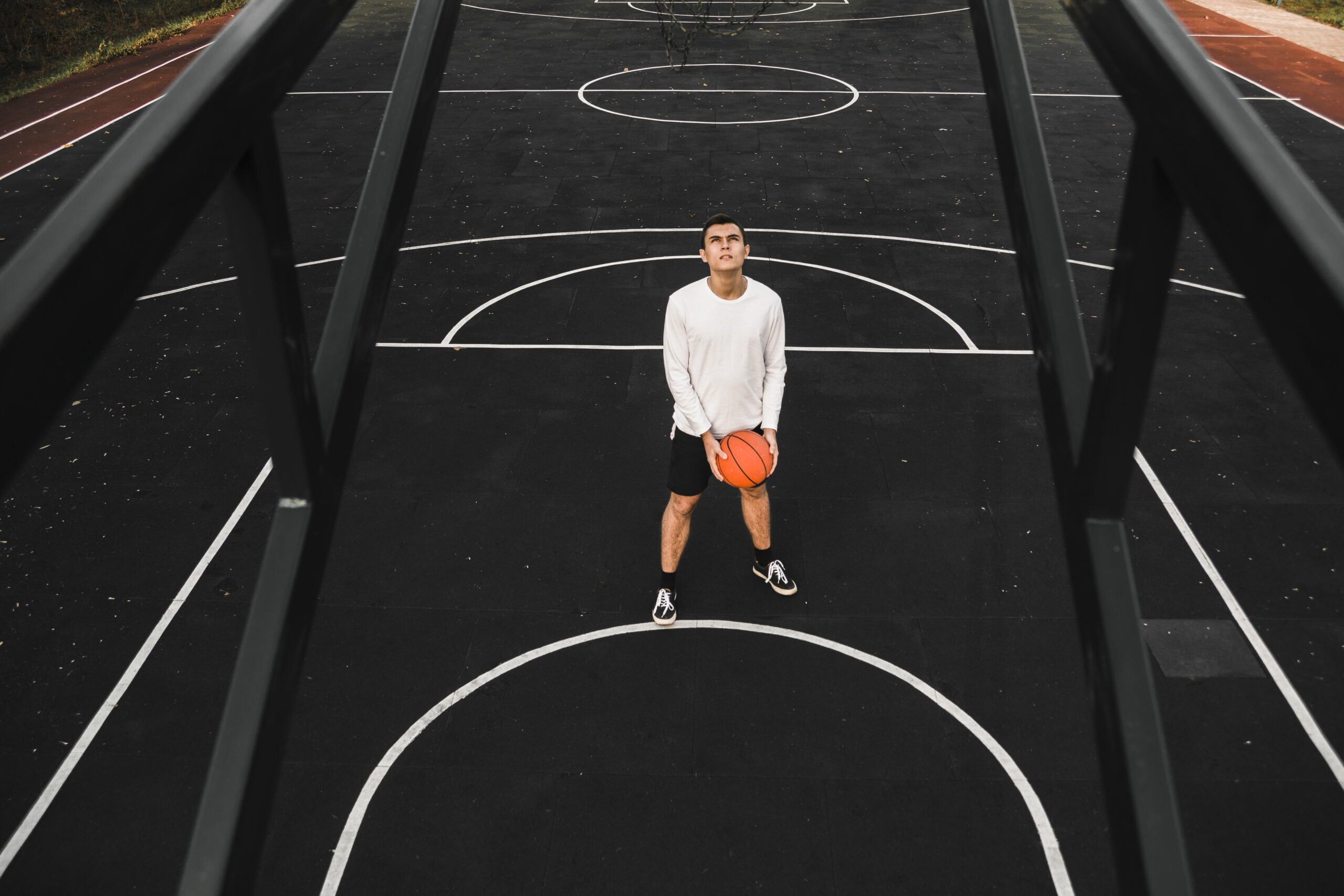 basketball-player-court-full-shot