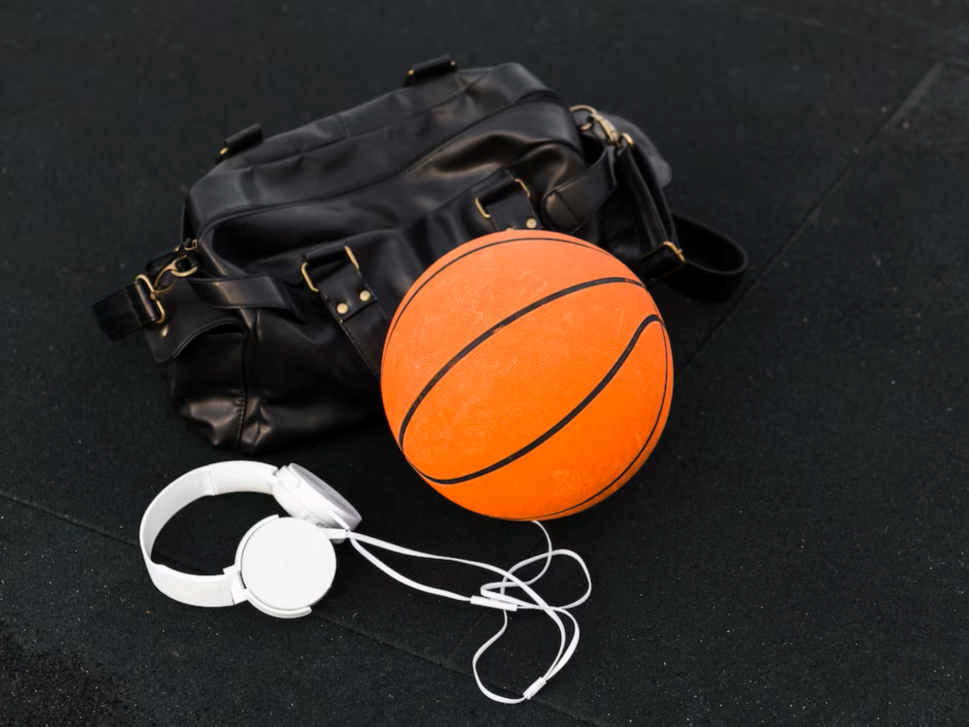 sports-bag-basketball_23-2148393820